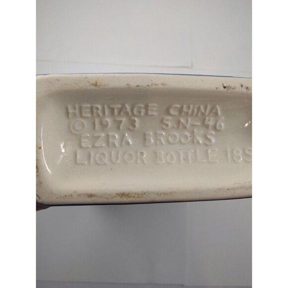 Vintage 1973 Ezra Brooks VFW Hand Decorated 24kt Gold Decanter - Picture 11 of 16